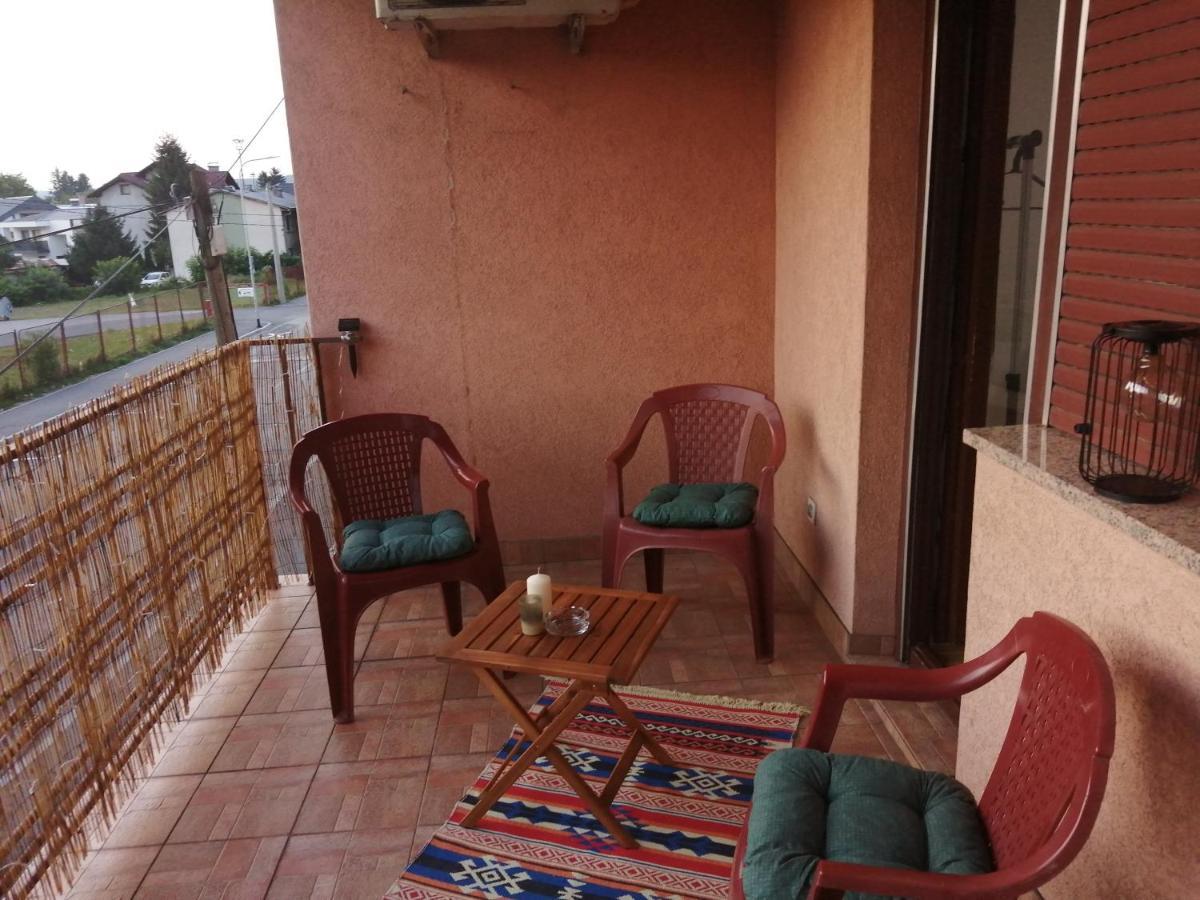 Ika-M Apartment Bihac Bagian luar foto